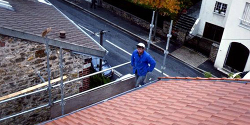Intervention rapide pour des réparations de toiture dans le Val d'Oise 95